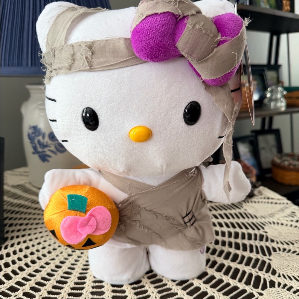 Hello Kitty Halloween Plush Stepper